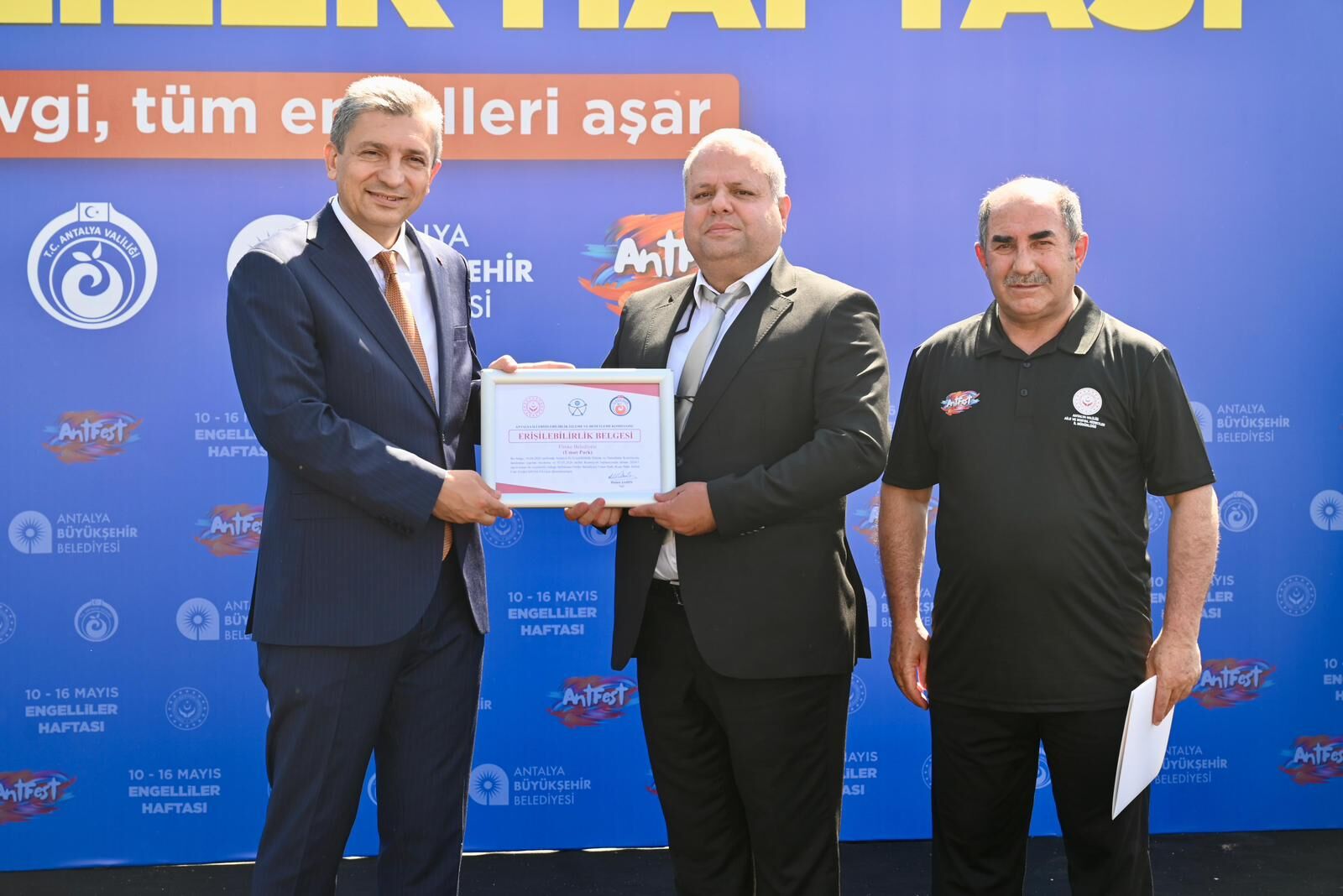 Finike Belediyesi’ne Erişilebilirlik Belgesi (2)