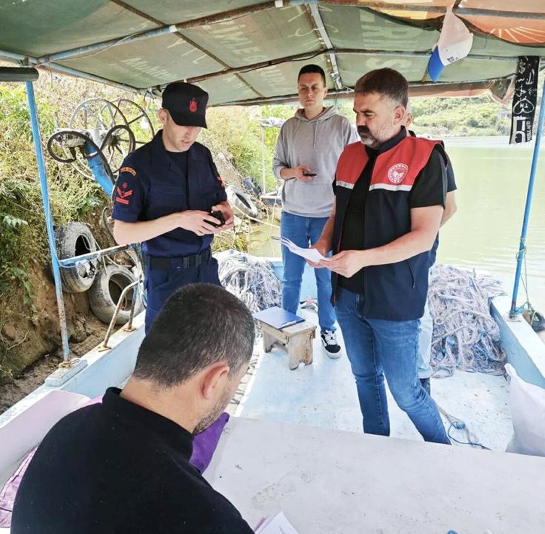 Gazipaşa’da Tekneler Inceleme Altına Alındı (2)