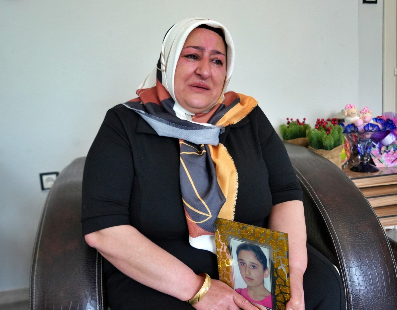 Gülistan Doku Umut Oldu! Kayıp Kızının 15 Yıldır Arayan Anneden Çağrı (4)
