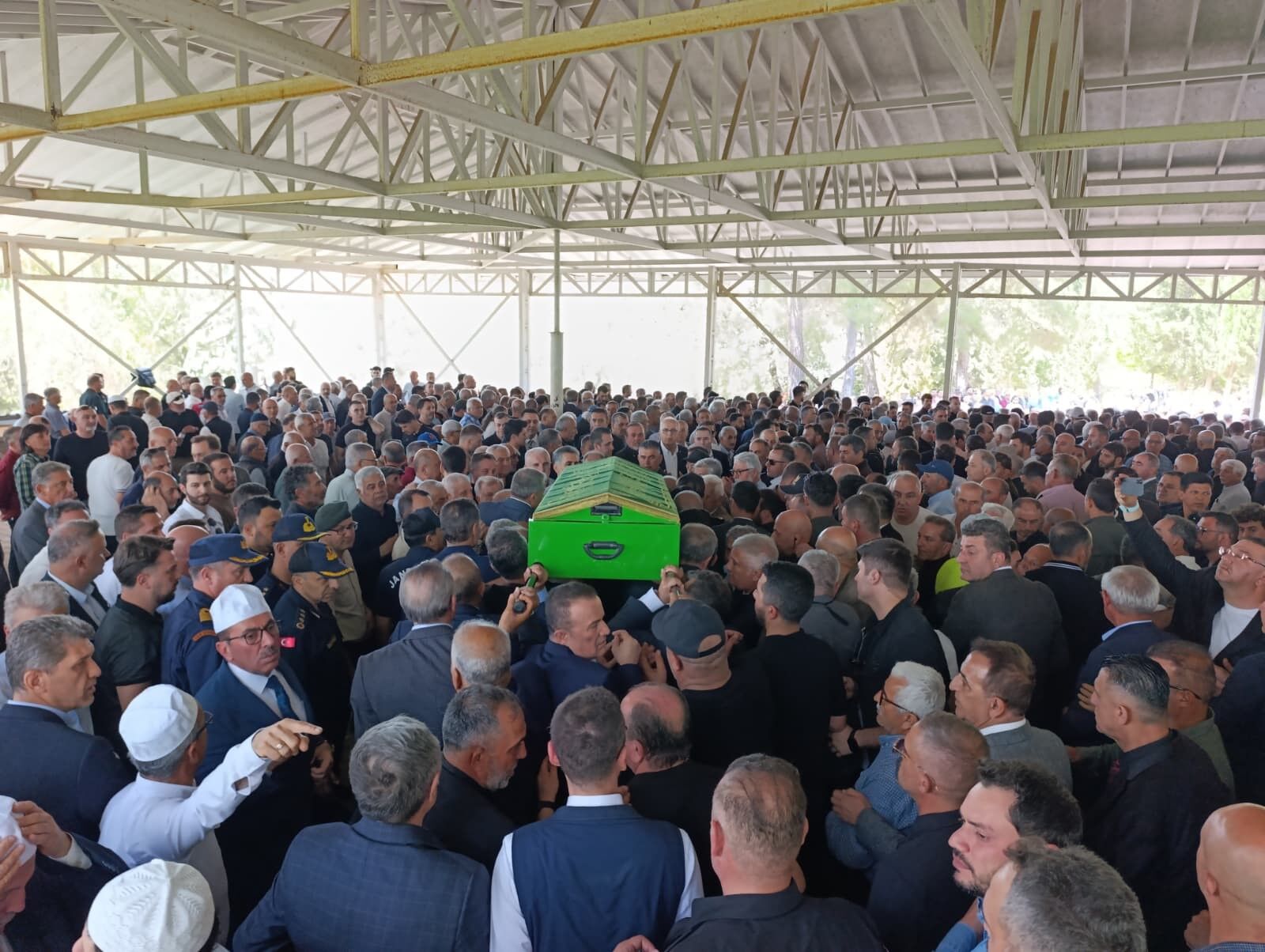 İş Insanı Aydın Çavuşoğlu Son Yolculuğuna Uğurlandı (2)