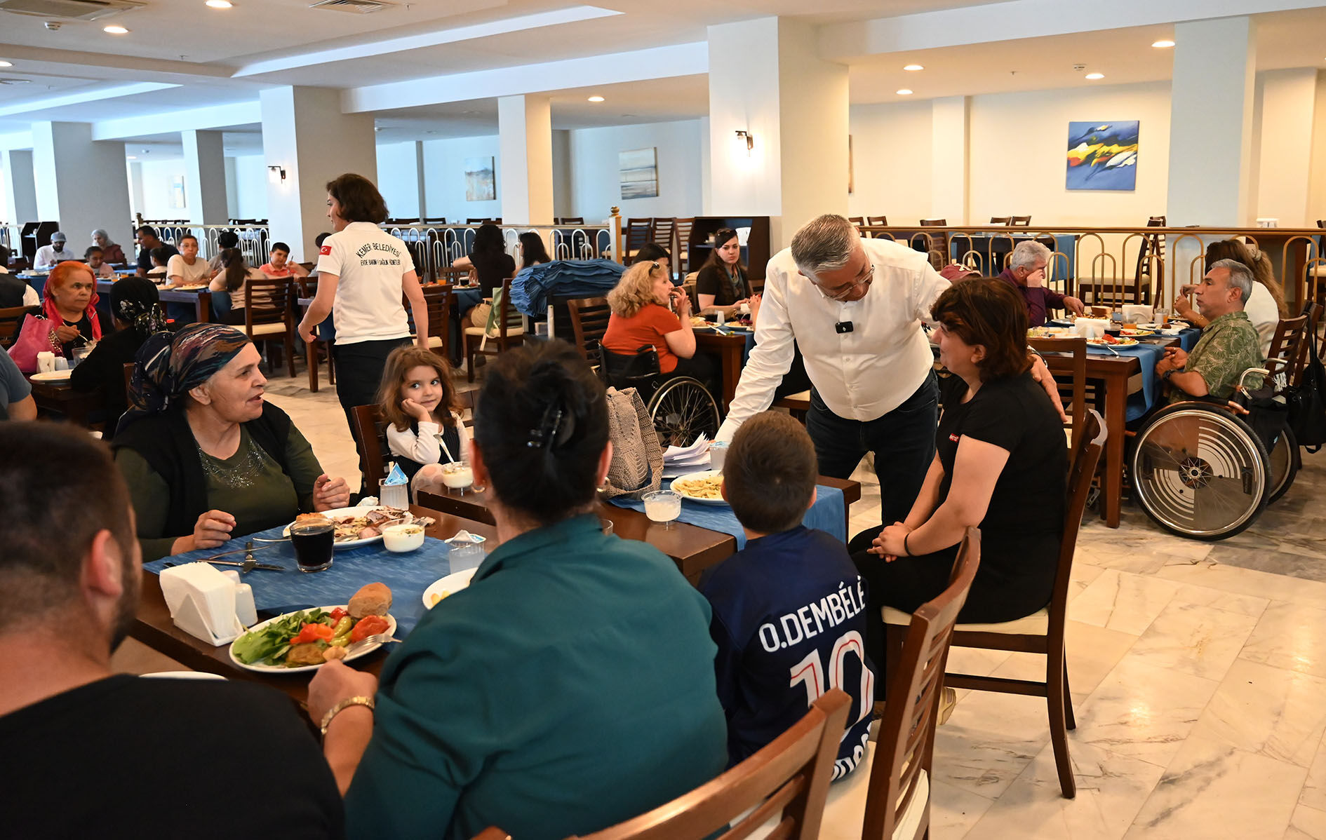 Kemer Belediyesi’nden Özel Kutlama (8)