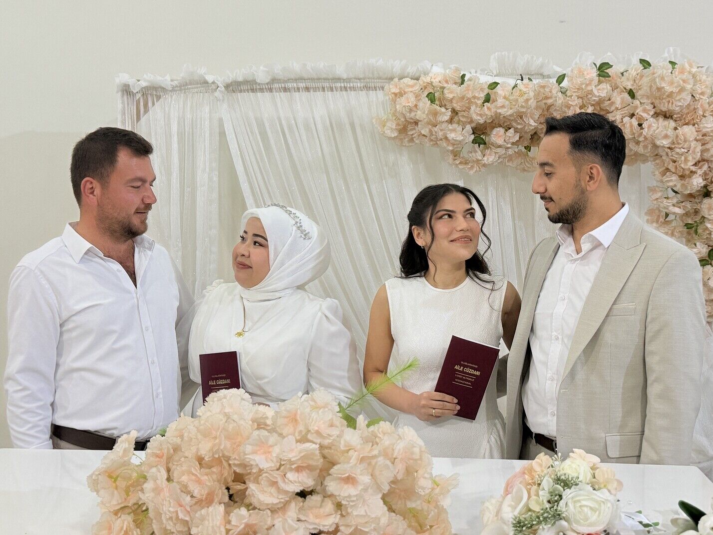 Mersinde 2 Kardes Ayni Gun Evlendi (7)