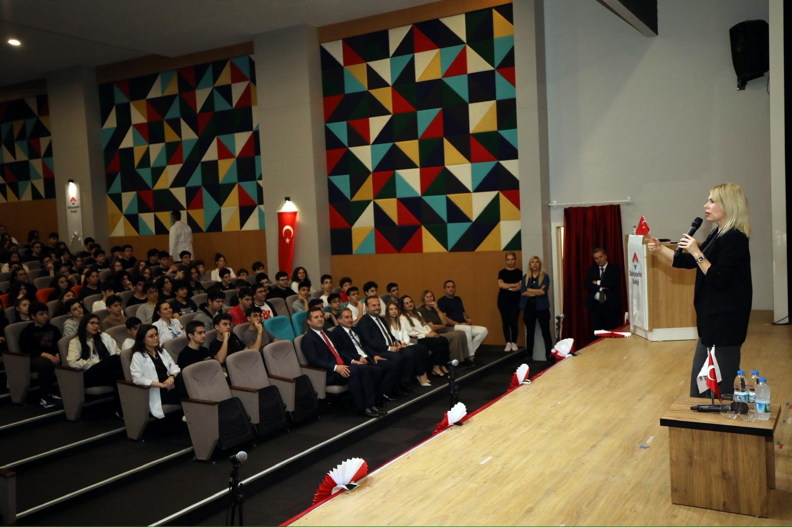 Rektör Özlenen Özkan’dan Öğrencilere Uyarı (3)