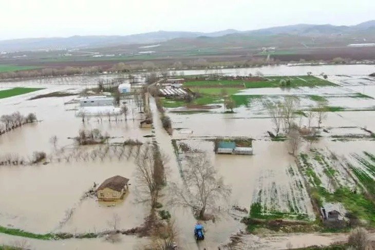 Tarlaları Su Bastı, Antalya’da 5 Bin Ton Hububat Çürüdü (3)