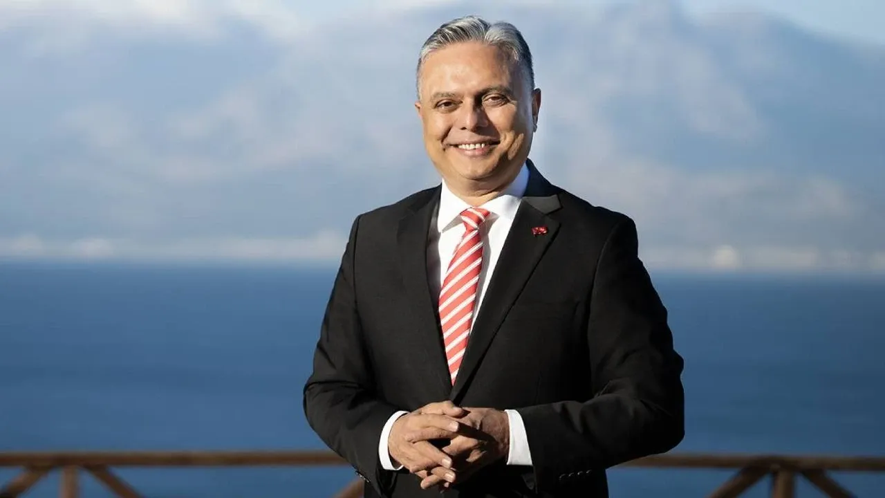 Umit Uysaldan Bayram Mesaji (1)