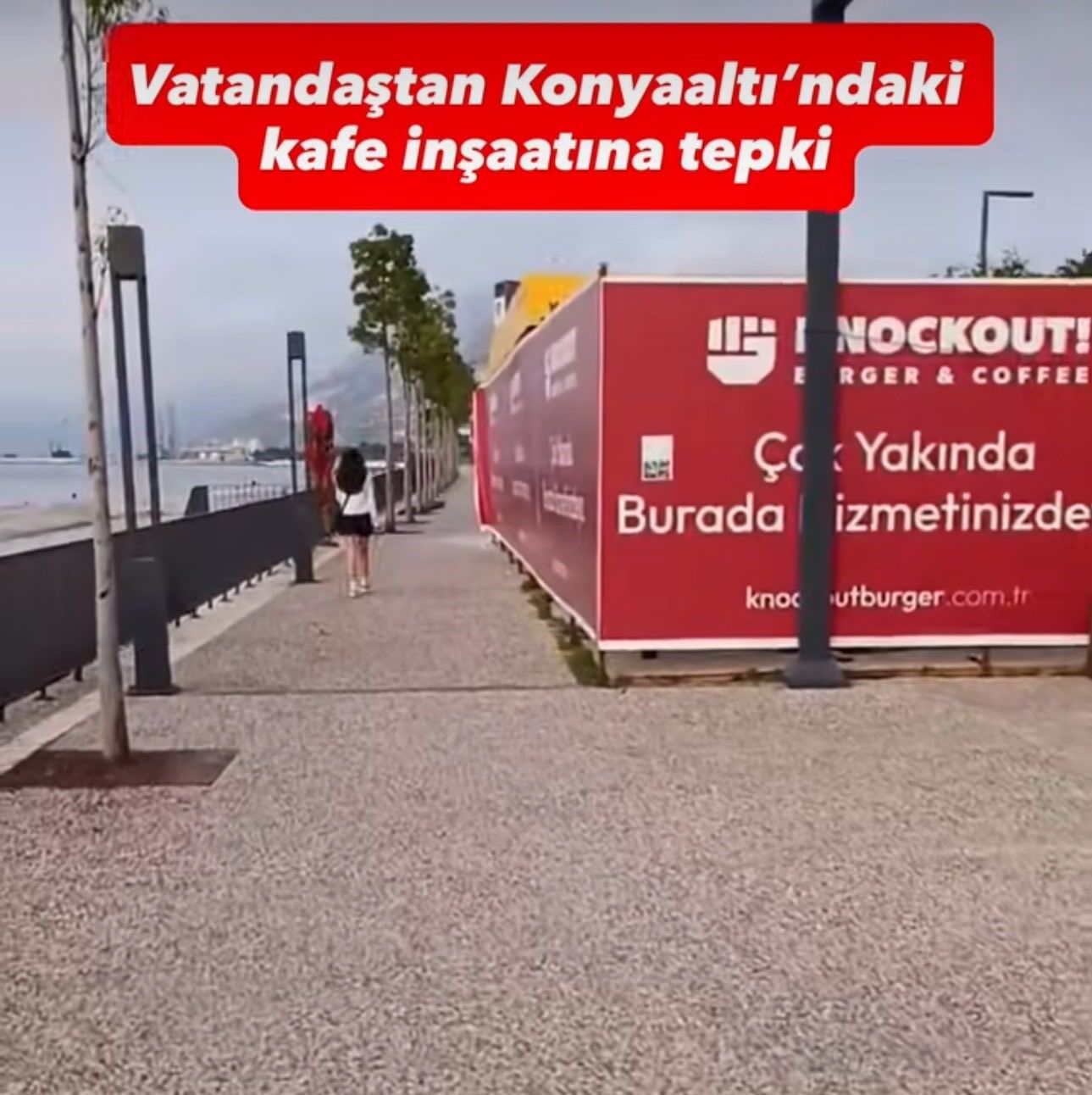 1Konyaaltı’nı Kapattılar Vatandaşlar Tepki Gösterdi