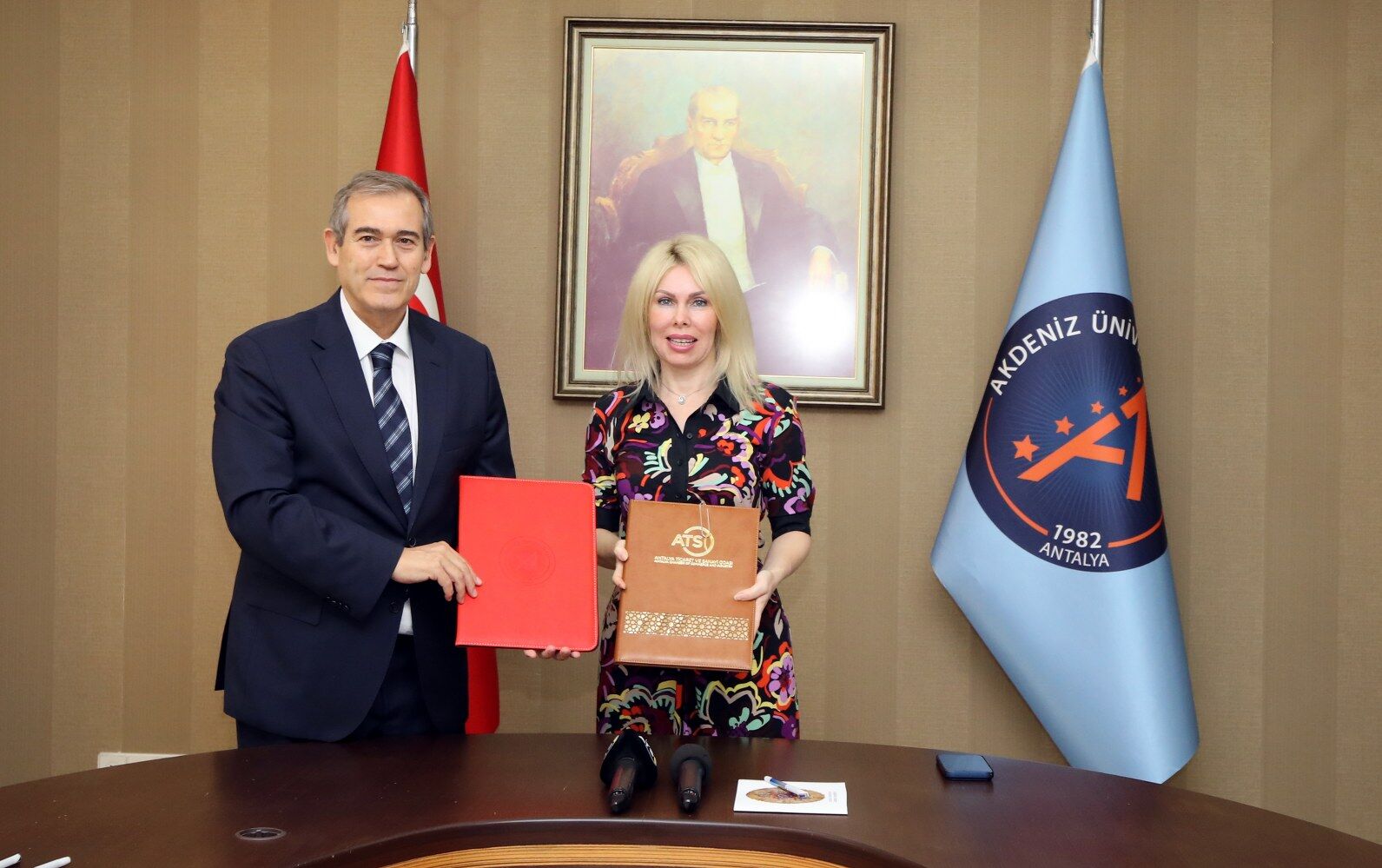 Akdeniz Üniversitesi Hastanesi’ne 50 Milyonluk Destek (7)