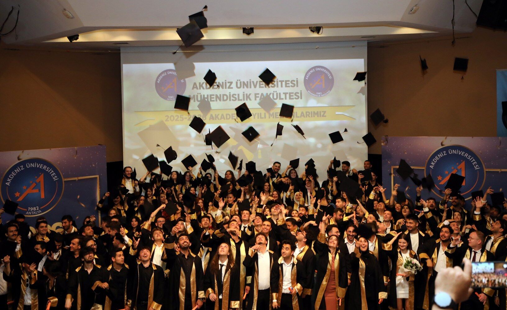 Akdeniz Üniversitesi Mühendislik Fakültesi Öğrencileri Kep Attı (6)