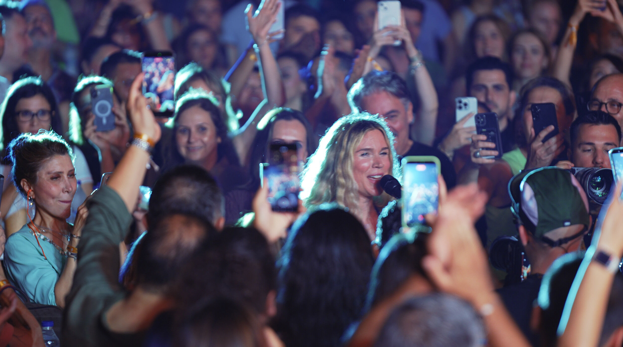 Akra Caz Festivali'nde Grammy Ödüllü Joss Stone Rüzgarı Esti (6)