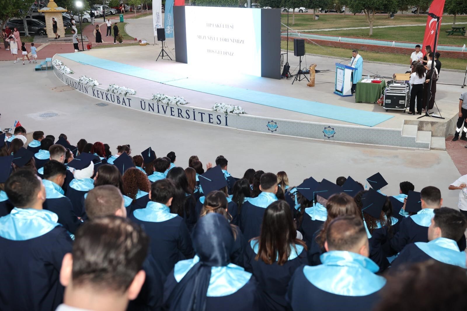 Alanya Alaaddin Keykubat Üniversitesi 90 Genç Hekimi Mezun Etti (2)