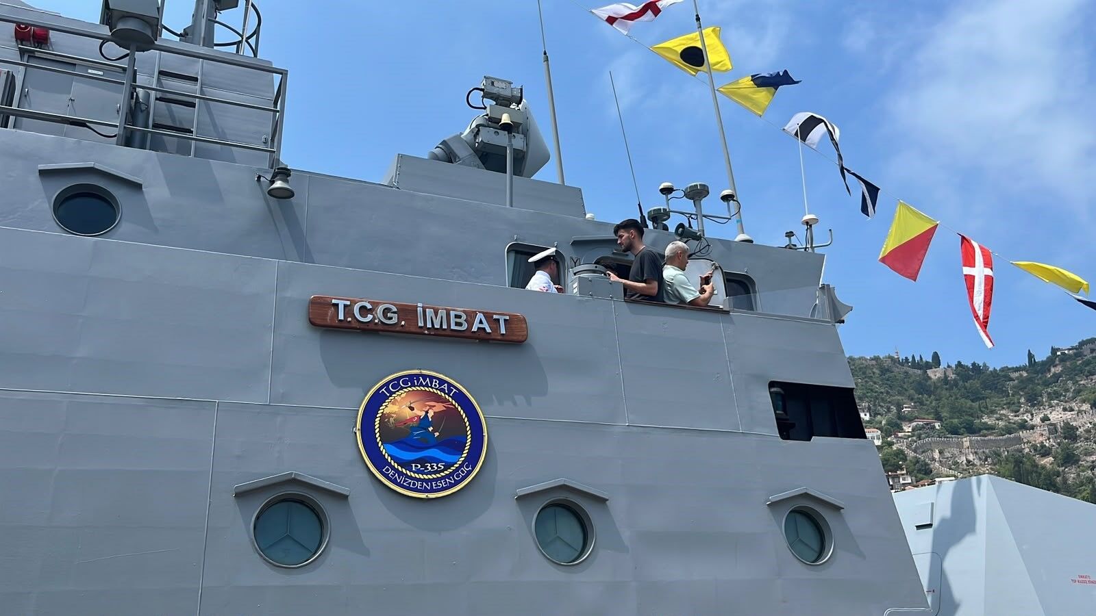 Alanya Limanı'nda Savaş Gemilerine Yoğun Ilgi (4)