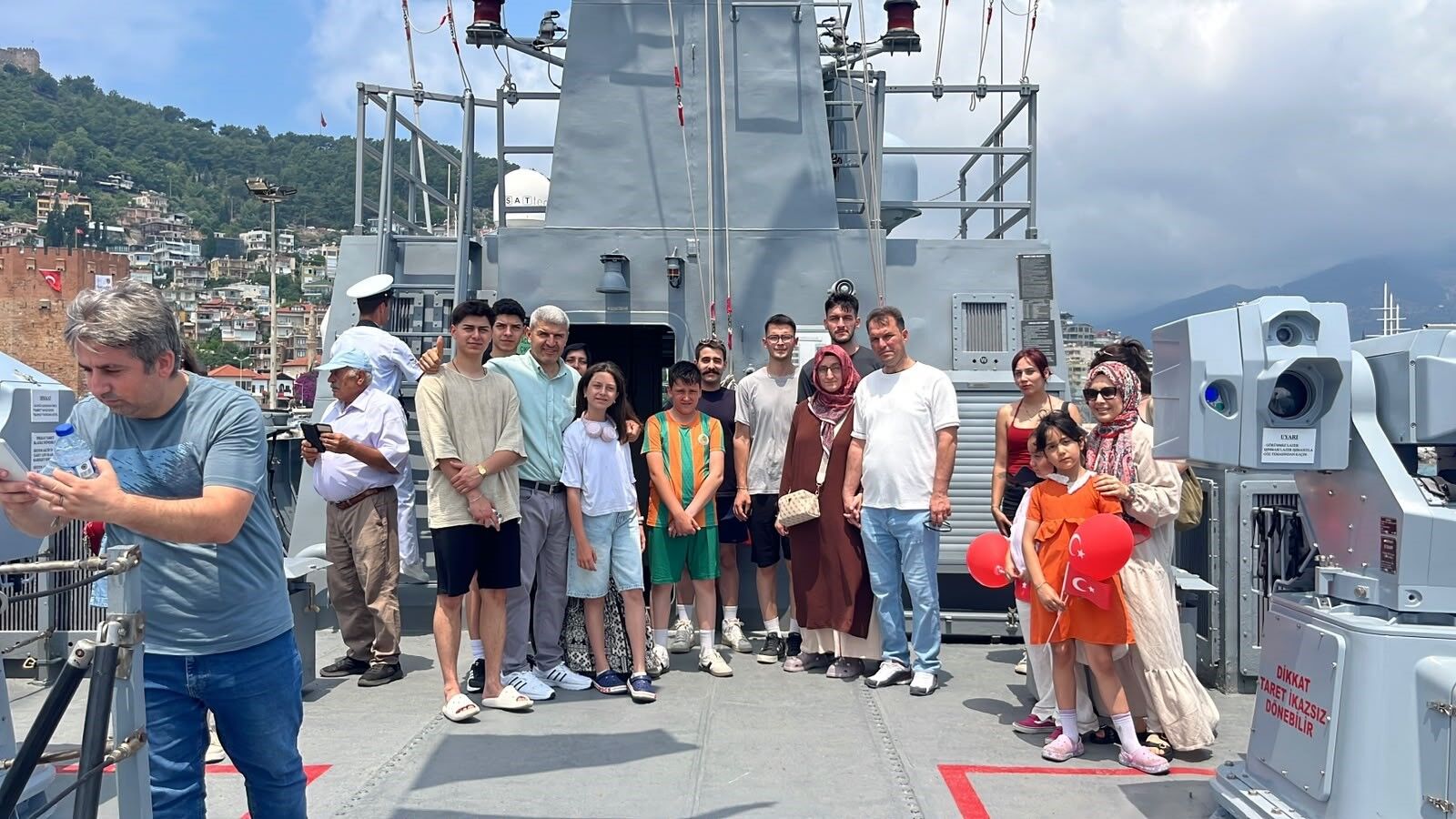 Alanya Limanı'nda Savaş Gemilerine Yoğun Ilgi (5)