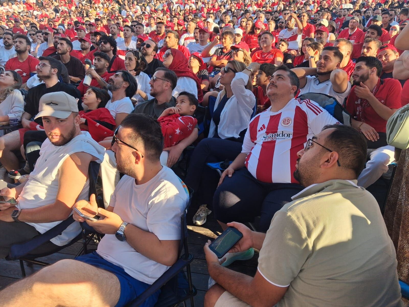 Antalya Milli Maç Heyecanını Hep Birlikte Yaşadı (4)