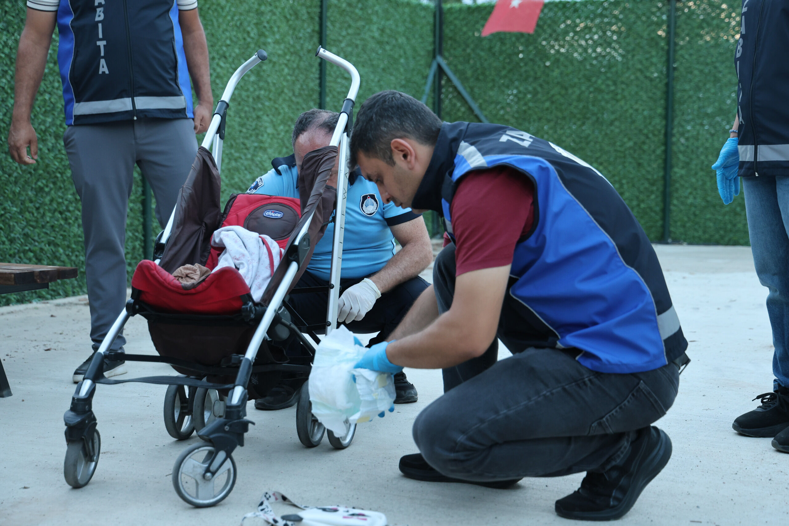 Antalya’da Belediye Dilenciler Için Düğmeye Bastı (1)