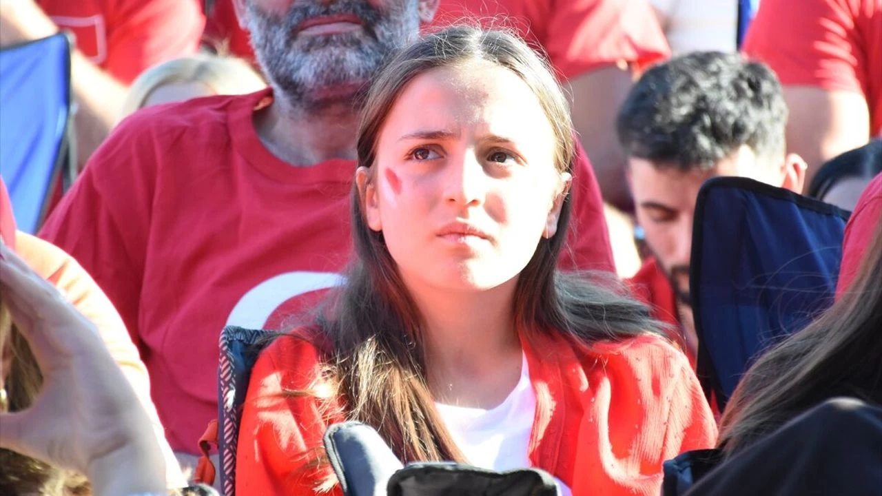 Antalya’da Milli Maç Rezaleti! Fiyatlar Iki Katına Çıkarıldı (2)