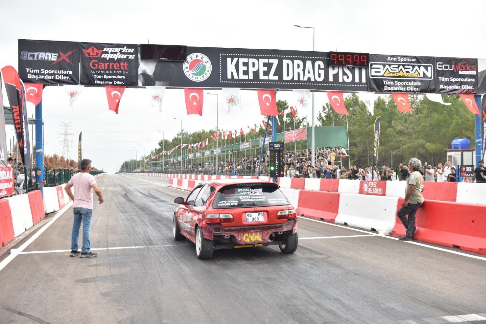 Antalya’da Nefesler Tutuldu (1)