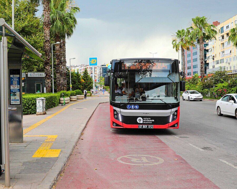 Antalya’da Ulaşım Öğrencilere Ücretsiz Olacak (3)-1