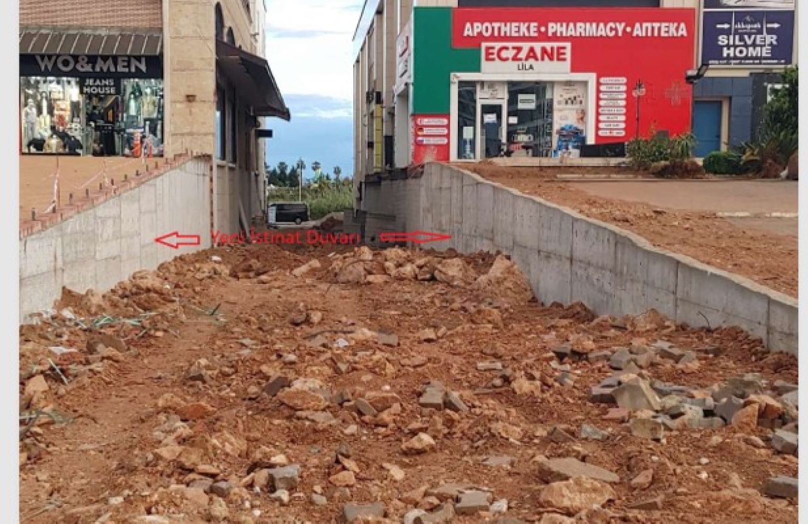 Antalya’daki AVM’de hukuk krizi