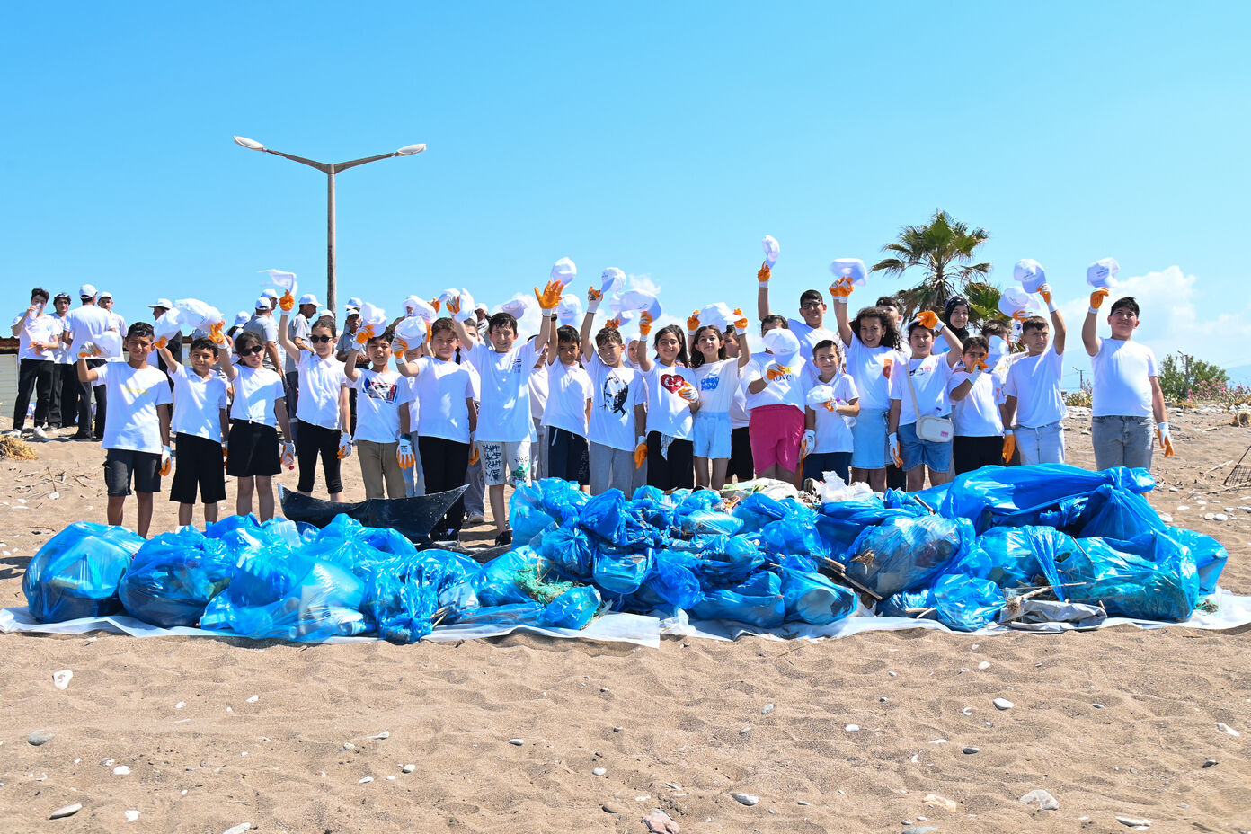 Antalya’nın Adrasan Sahili Tertemiz (1)