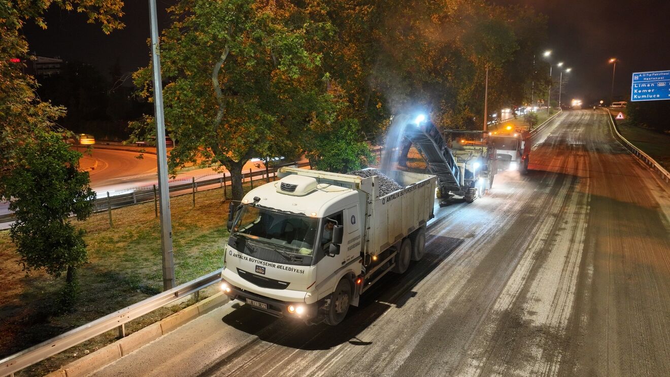 Antalya’nın En Önemli Kavşağı Pazar Gününe Kadar Kapalı (1)