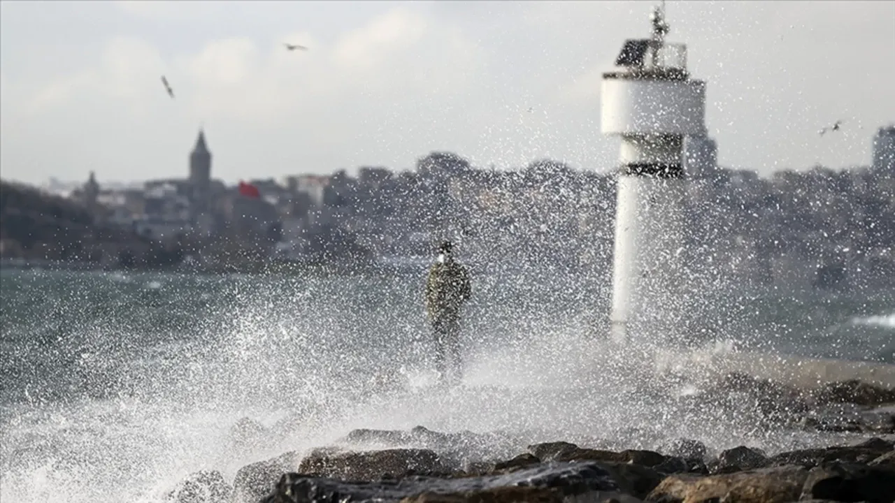 Antalyanin Haziran Ayi Firtina Takvimi Belli Oldu (4)