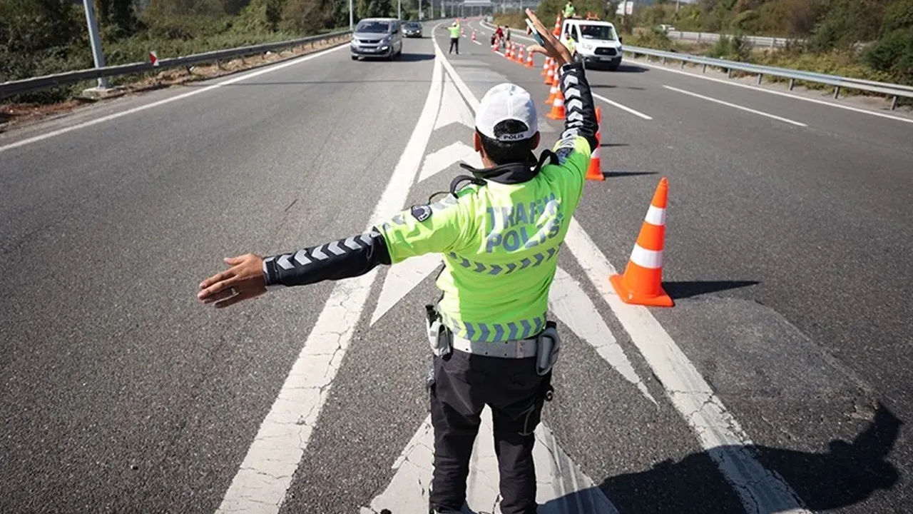 Antalyanin Islek Caddesi Arac Ve Yaya Trafigine Kapatilacak (4)