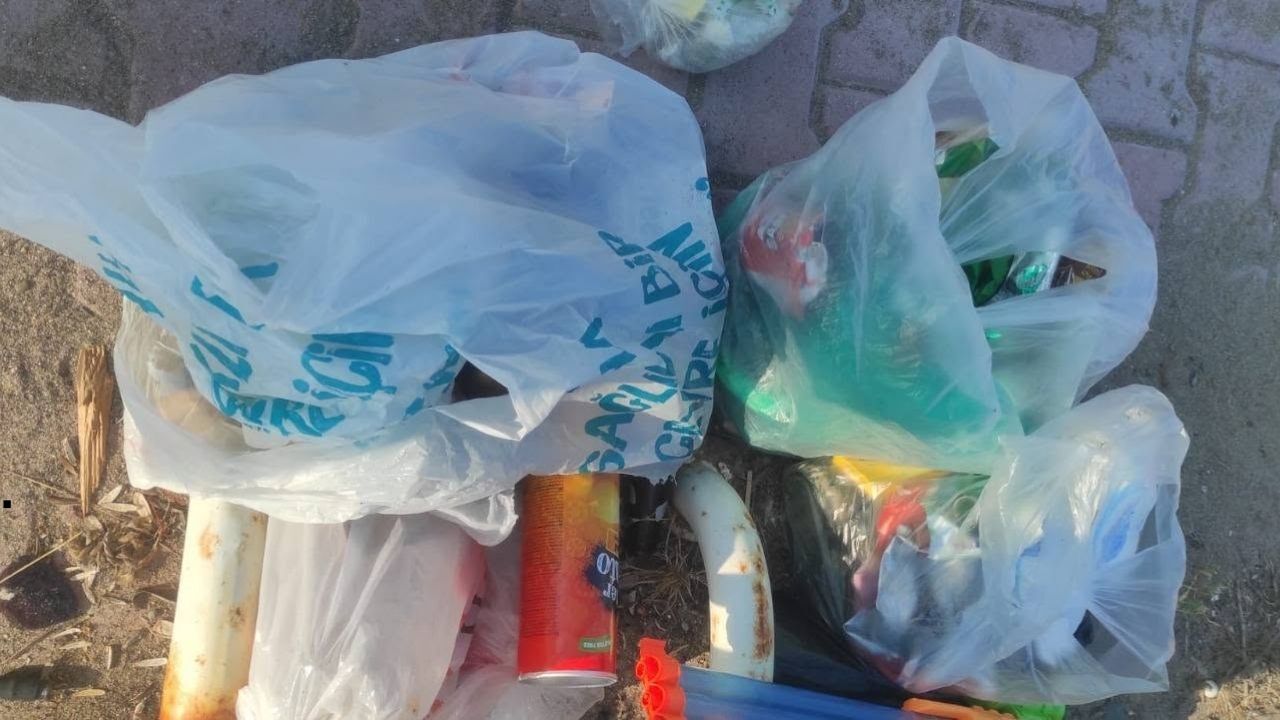 Antalya’nın Önemli Plajı Istila Altında (3)