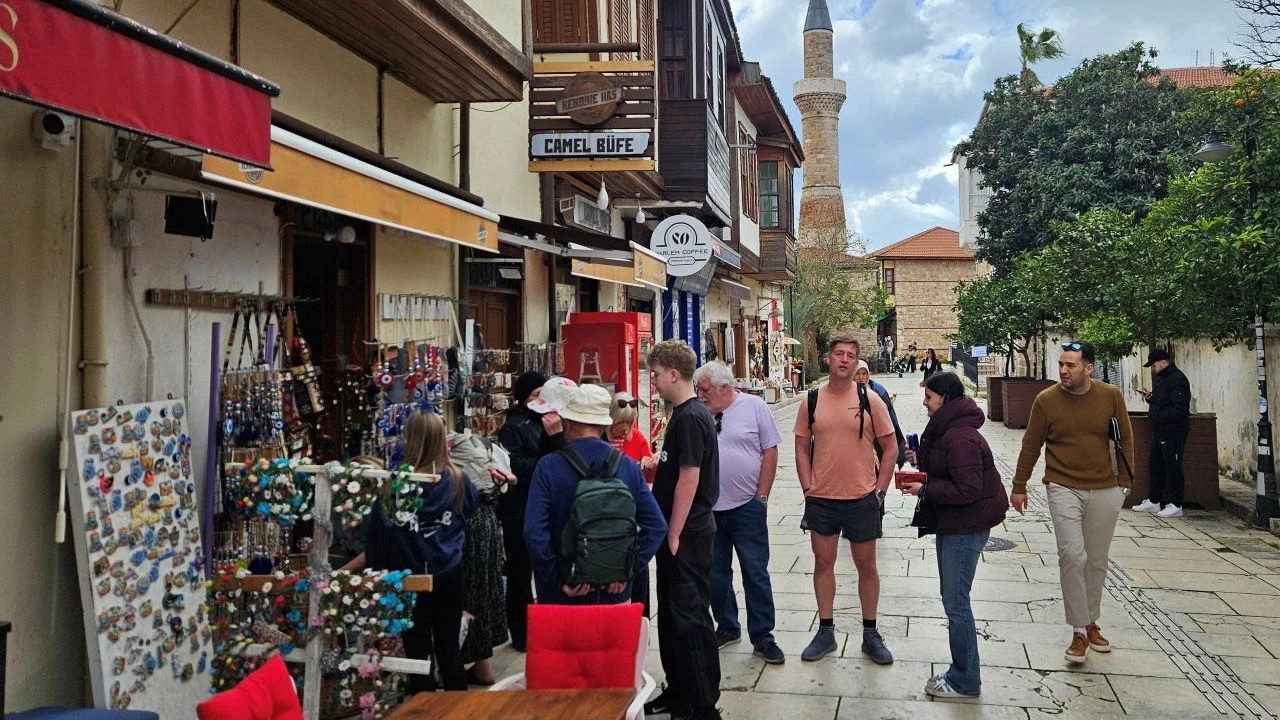 Antalya’nın Tabelaları Ne Anlatıyor (4)