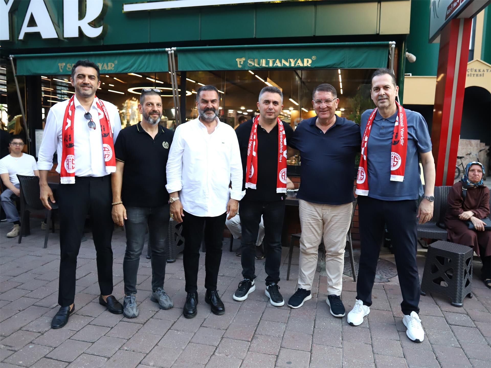 Antalyasporda Destek Kampanyasi Sokaga Tasti (3)