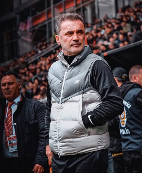 Antalyaspor’da Teknik Direktör Adayları Belli Oldu! 4 Isim Var, En Güçlü Aday Belli Oldu (4)