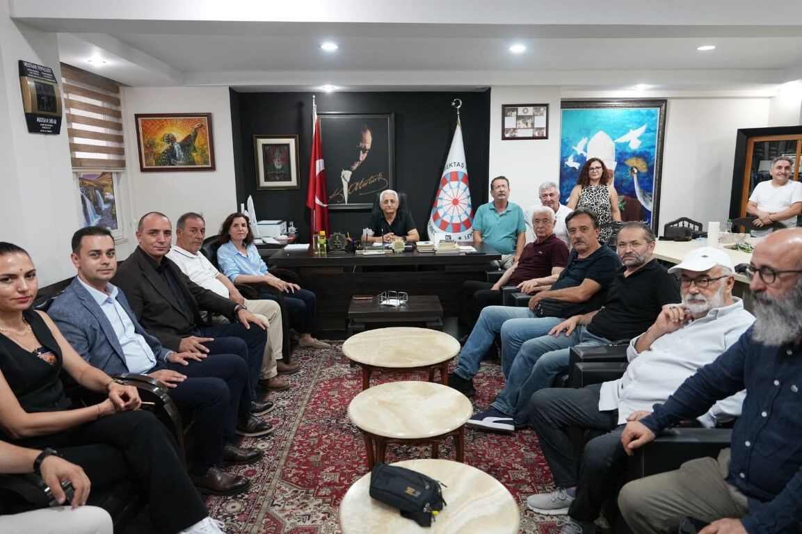 Başkan Kotan Konuksever Cemevi’nde Oruç Açma Yemeği Paylaştı (5)