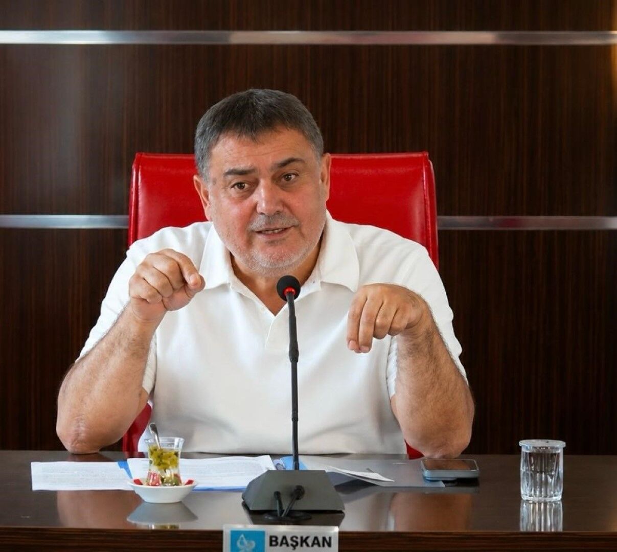 Chp’yi Terk Etti Muhittin Böcek’i Savundu (1)
