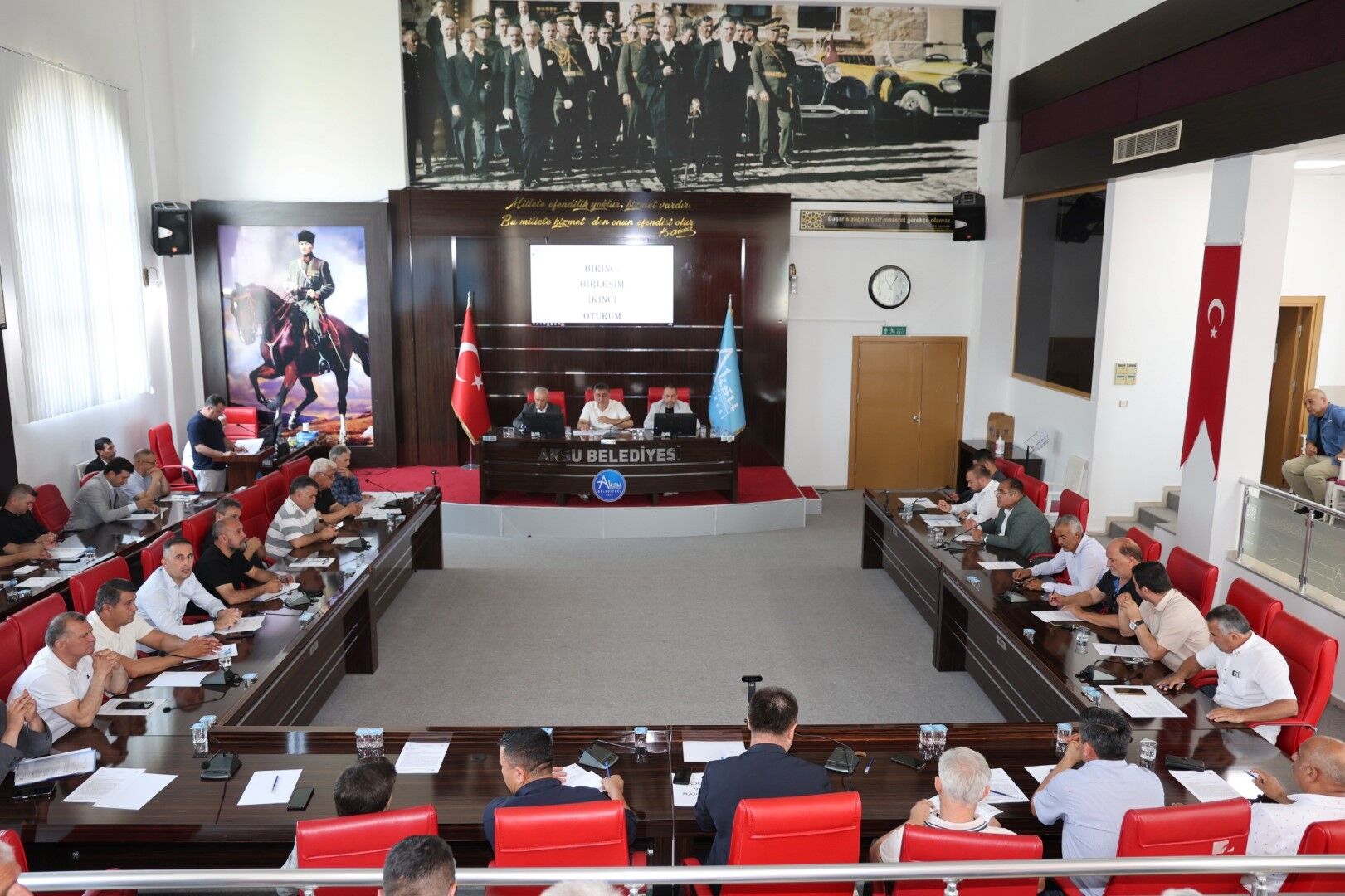 Chp’yi Terk Etti Muhittin Böcek’i Savundu (3)