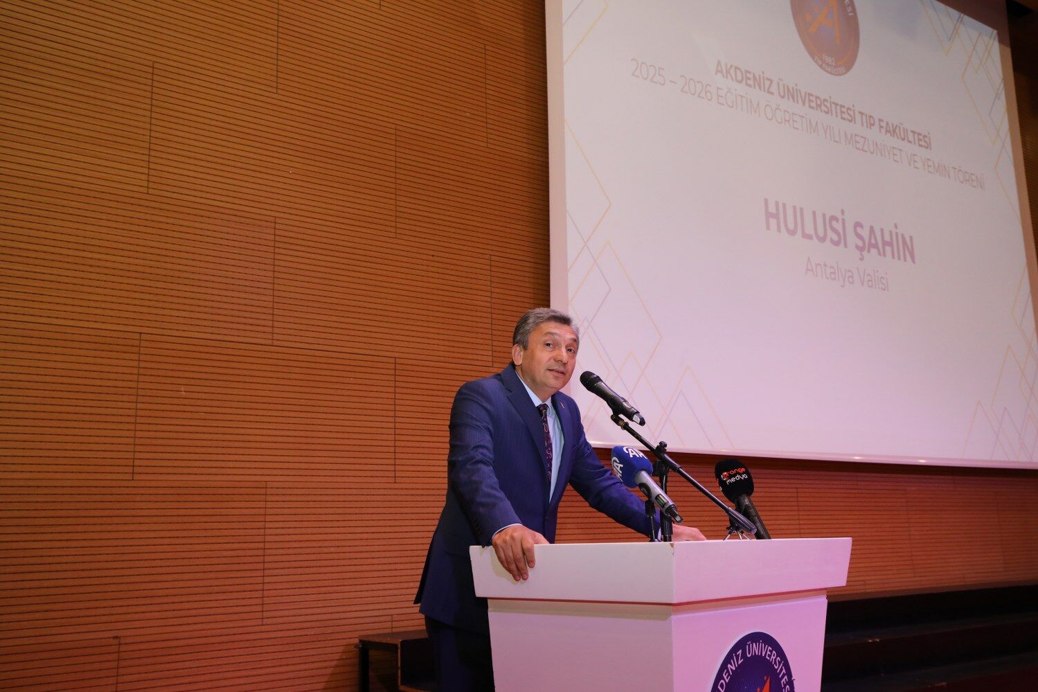 Genç Hekimler (2)