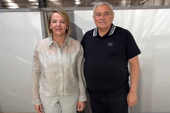 Hatice Öz’den Dikkat Çeken Ziyaretler! Hem Rakibini Hem De Ali Bahar’ın Eşini Ziyaret Etti (6)