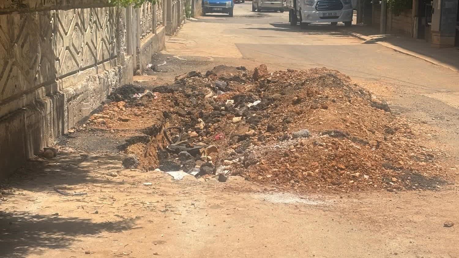 Kapatilmayan Su Cukuru Yol Guvenligini Tehlikeye Atiyor 1