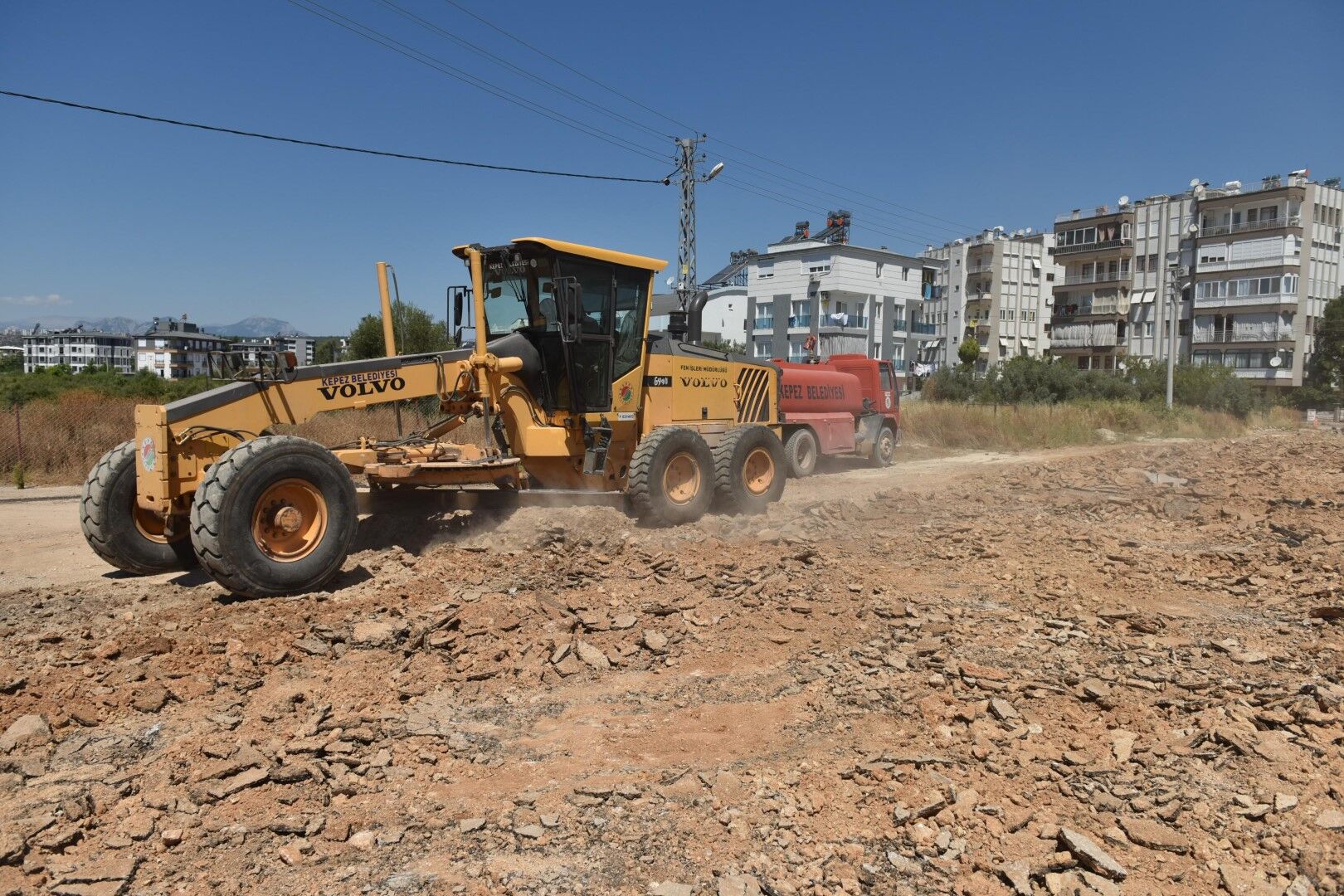 Kepez Belediyesi Dokundu Cadde Konforlu Hale Geldi (5)