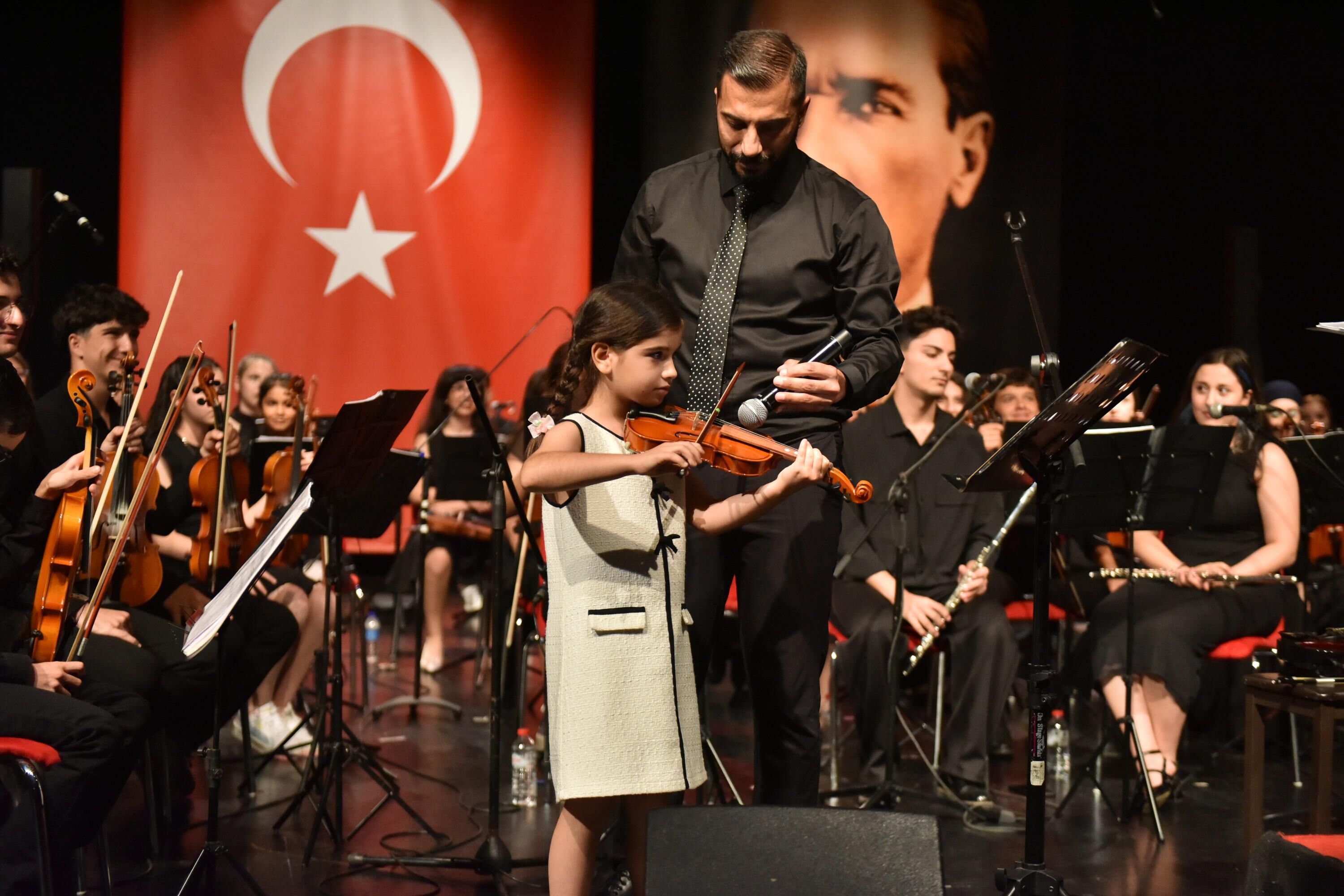 Kepez’de Müziğin Ustaları Ve Genç Yetenekler Aynı Sahnede (7)