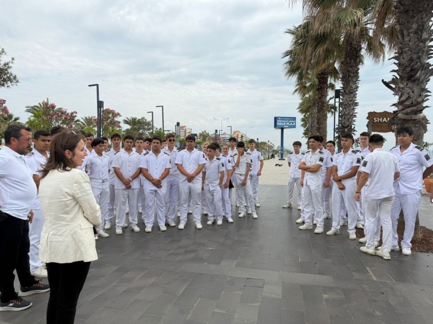 Konyaaltı Belediyesi Ve Öğrencilerden Örnek Etkinlik (2)