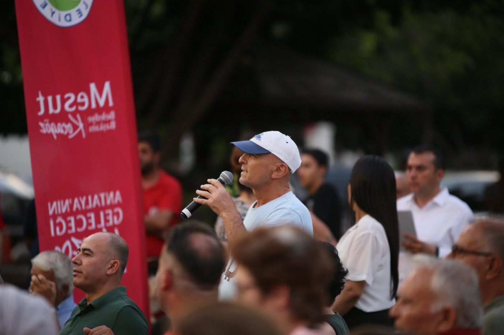 Mesut Kocagöz Sözü Halka Bıraktı (6)