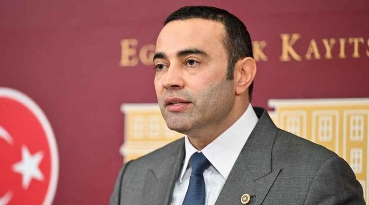 Muz Ureticisini Isyan Ettiren Tablo (1)