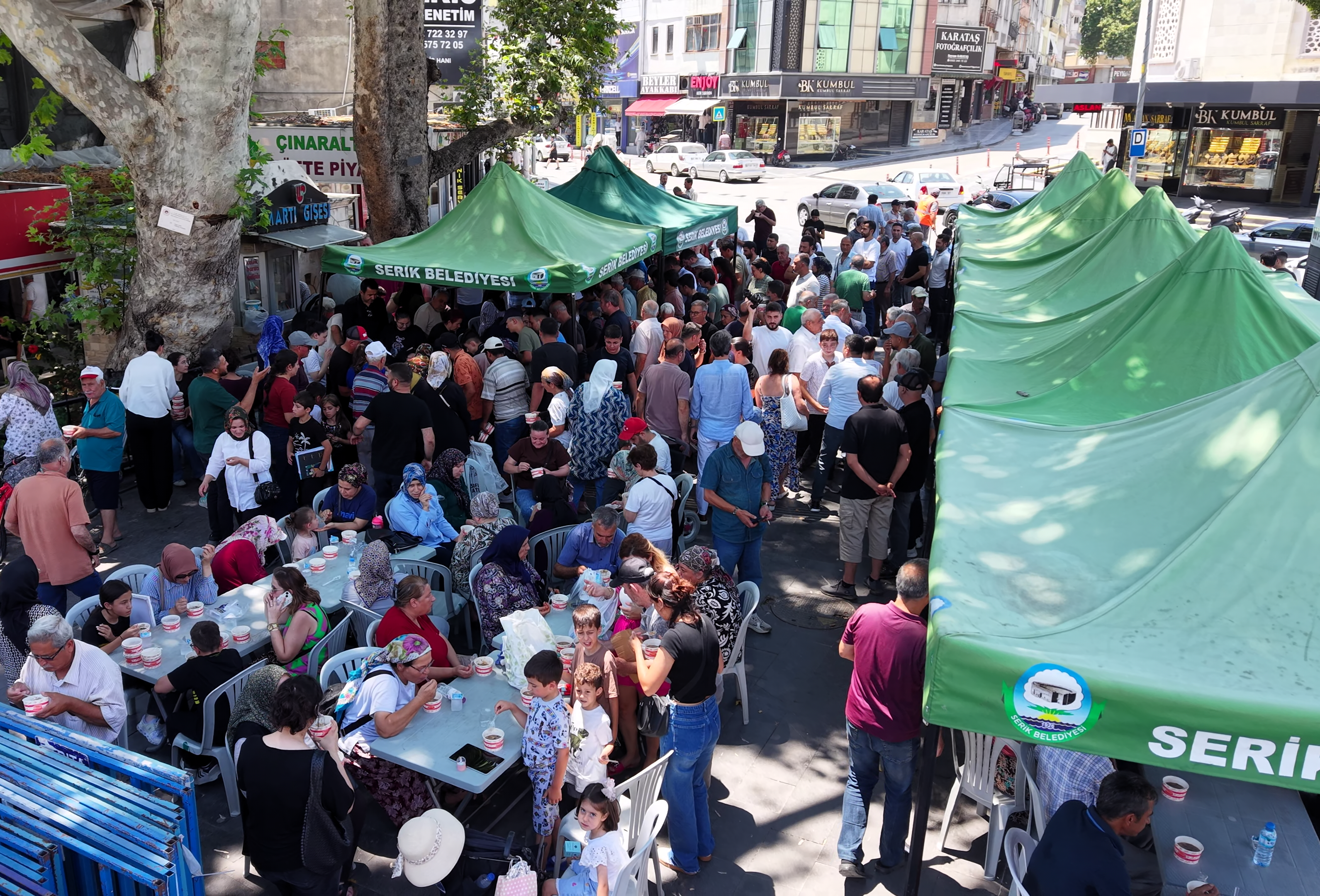 Serik Belediyesi 3 Bin Kişiye Aşure Dağıttı (1)-1