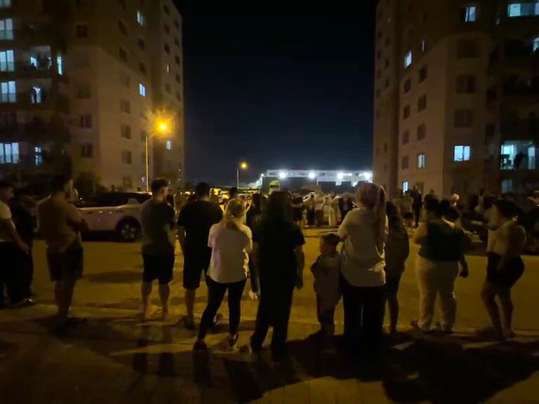 Serik’te Gece Protestosu! Fiyatlar Çıldırttı (1)
