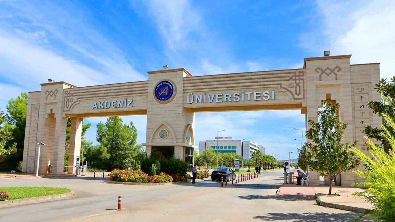 Sistem Kalkti Akdeniz Universitesi Zarar Mi Etti (2)-2