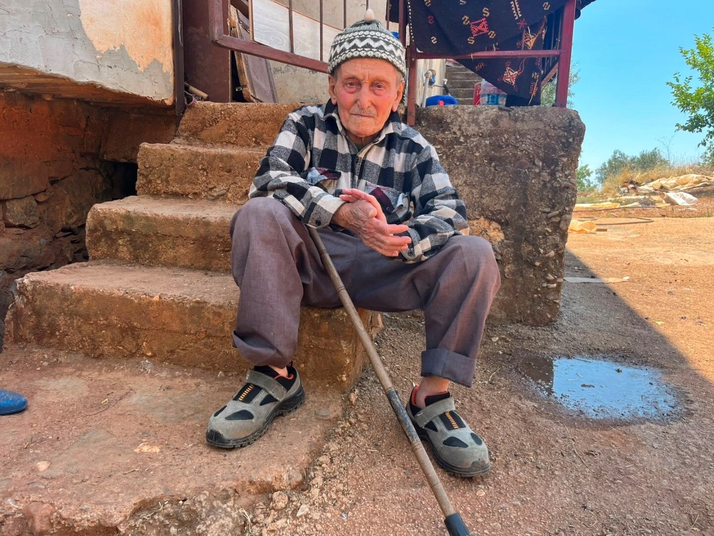 Üç Evladını Toprağa Verdi, Asırlık Ömrünü Doğayla Iç Içe Sürdürdü (5)