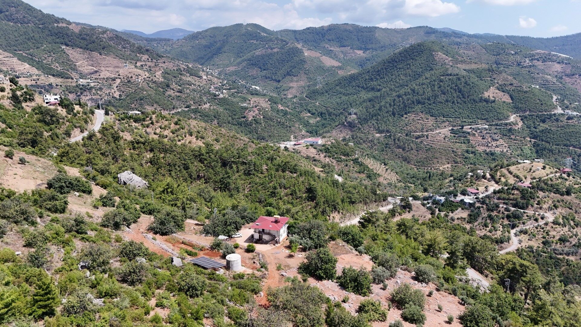 Üç Evladını Toprağa Verdi, Asırlık Ömrünü Doğayla Iç Içe Sürdürdü (6)