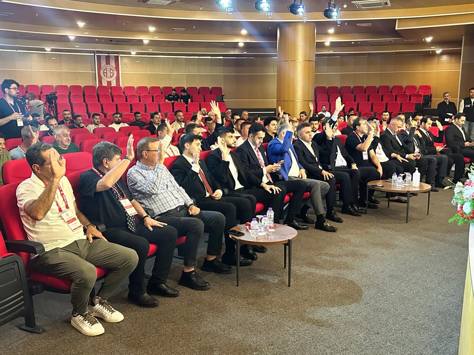 Yeni Başkanı Mustafa Ergün Oldu! Antalyaspor’da Yeni Yönetim 13 Kişiden Oluşuyor (1)-3