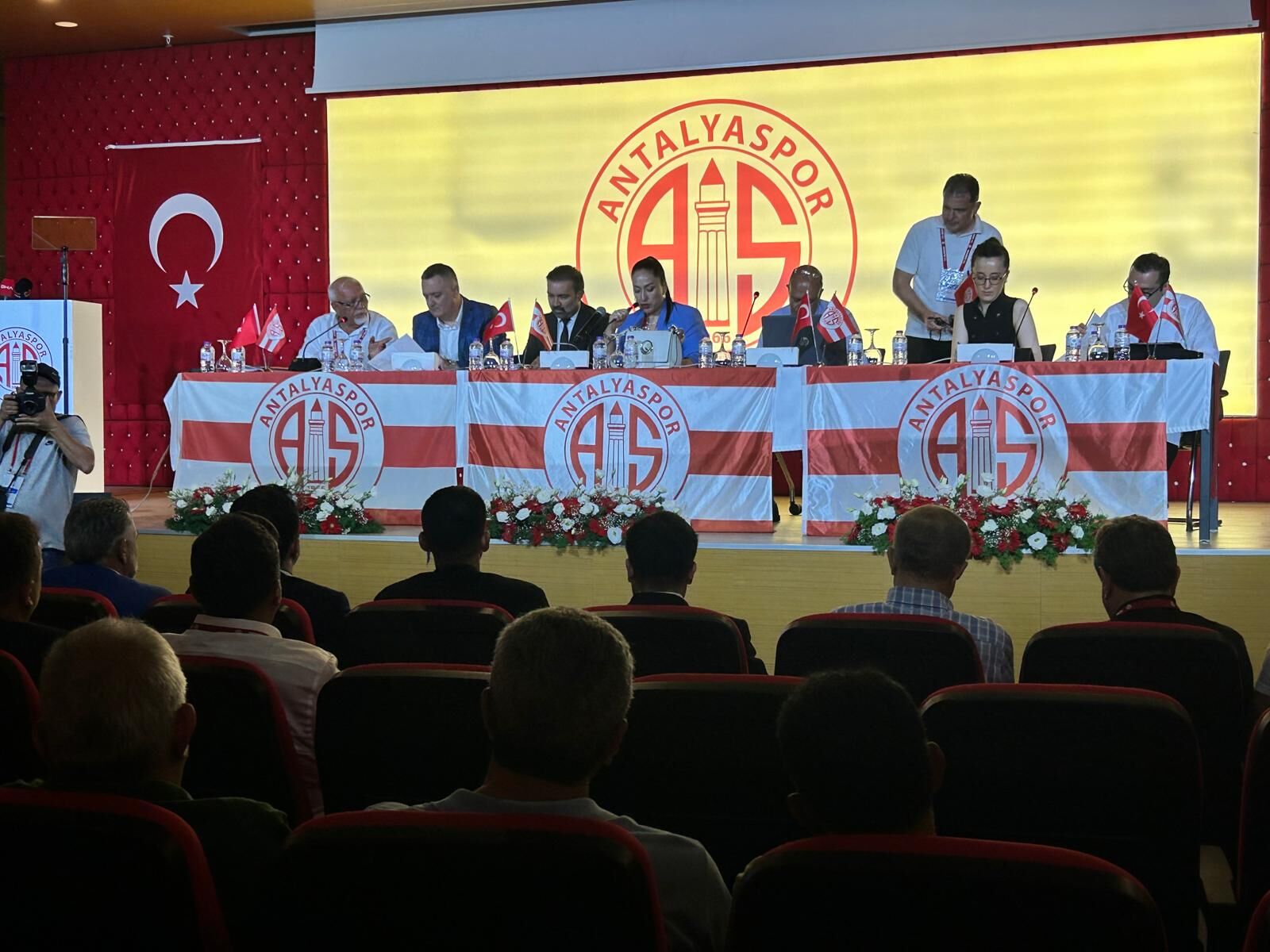 Yeni Başkanı Mustafa Ergün Oldu! Antalyaspor’da Yeni Yönetim 13 Kişiden Oluşuyor (3)-1