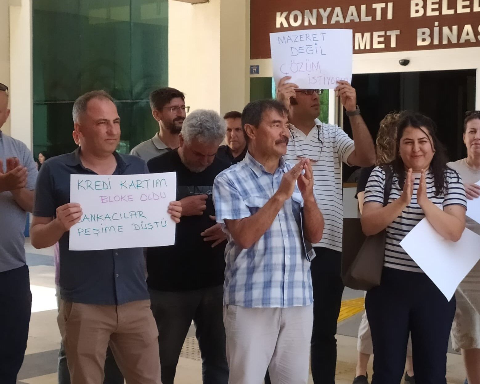 Yine Konyaaltı Belediyesi Yine Para Krizi (3)