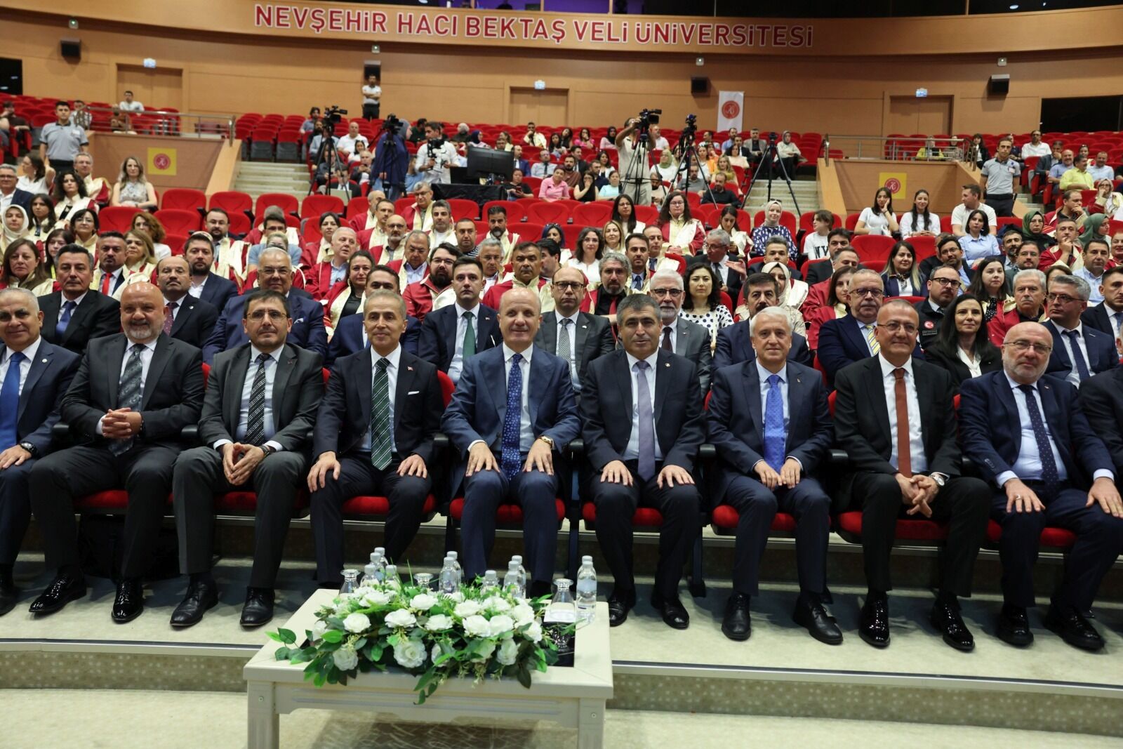 Yokten Yakin Dogu Universitesine Odul (2)